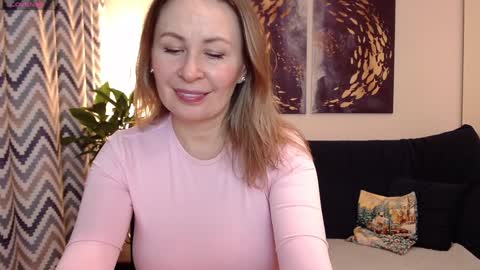 Snapshot of vivian_soul chatting on 12/30/24, 06:16 Vivian online show from 12/30/24, 06:16