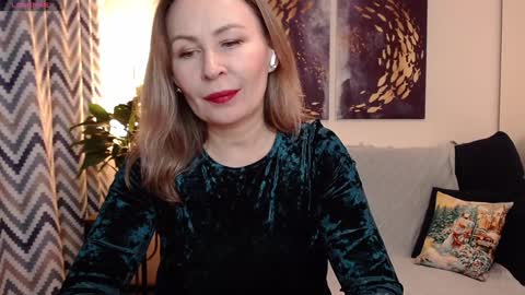 Snapshot of vivian_soul chatting on 01/19/25, 04:25 Vivian online show from 01/19/25, 04:25