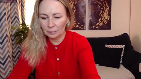 Snapshot of vivian_soul chatting on 09/17/25, 05:47 Vivian online show from 09/17/25, 05:47