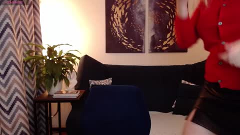 Snapshot of vivian_soul chatting on 10/19/25, 05:57 Vivian online show from 10/19/25, 05:57