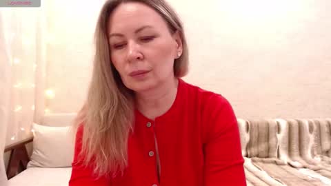 Snapshot of vivian_soul chatting on 12/19/25, 04:36 Vivian online show from 12/19/25, 04:36