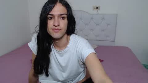 Snapshot of vivianalatin chatting on 06/24/26, 12:04 instagram Viviana73215 online show from 06/24/26, 12:04