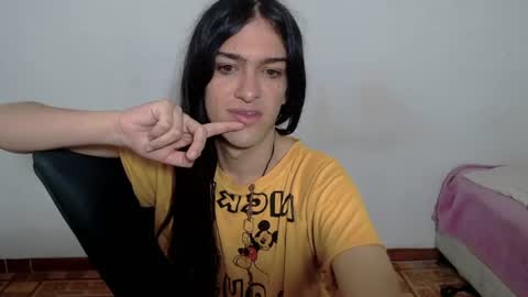 Snapshot of vivianalatin chatting on 07/01/26, 02:07 instagram Viviana73215 online show from 07/01/26, 02:07