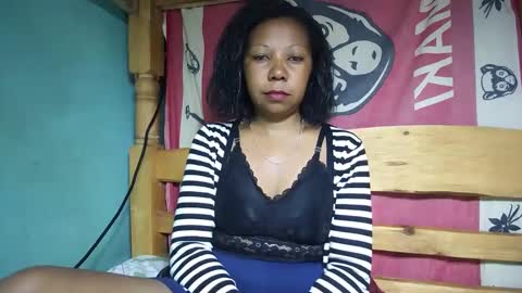 viviane0812 online show from 03/01/25, 06:54