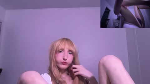 vivian layy online show from 06/26/26, 02:05