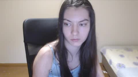 Snapshot of vivianngray chatting on 12/25/24, 11:53 Vivian Gray online show from 12/25/24, 11:53