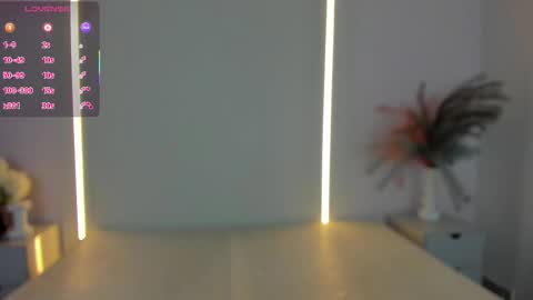 vivianowen9 online show from 03/23/26, 12:31