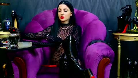 Vivian Reeve online show from 03/07/25, 01:51