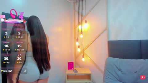 Vivian online show from 11/06/25, 11:55