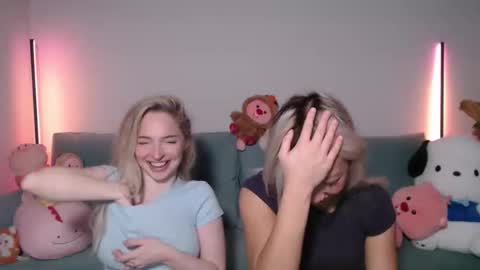 vivianwinters online show from 11/26/25, 09:16