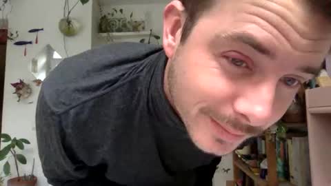 Snapshot of vivid_ether chatting on 12/11/24, 09:19 Viv online show from 12/11/24, 09:19