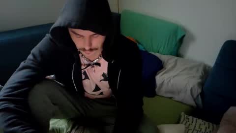 Snapshot of vivid_ether chatting on 11/01/25, 01:13 Viv online show from 11/01/25, 01:13