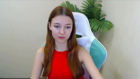 Vivien online show from 12/18/24, 10:02