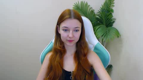 Vivien online show from 01/24/25, 09:37