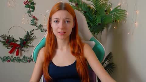 Vivien online show from 12/19/25, 07:43