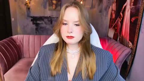 Vivien online show from 05/04/26, 05:25