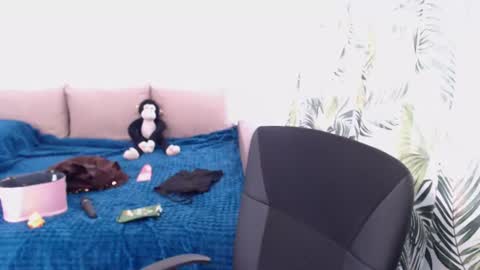 Snapshot of viviroses chatting on 07/06/26, 03:03 ViviRoses online show from 07/06/26, 03:03