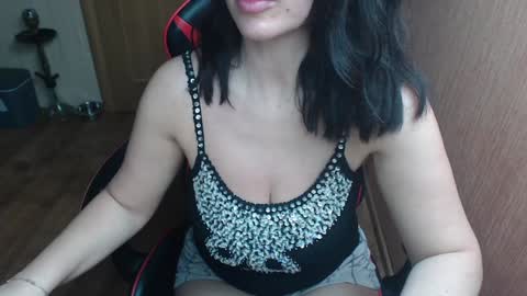 Eva online show from 12/15/24, 11:31