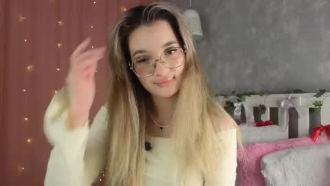 vivyboo111 online show from 01/12/26, 08:25