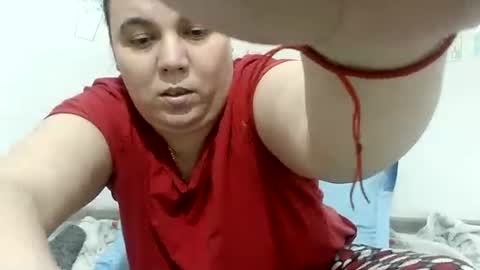 Snapshot of vixenbya chatting on 01/18/26, 08:40 vixenbya online show from 01/18/26, 08:40