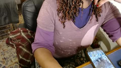 Snapshot of vixenfyre chatting on 12/15/24, 01:24 Vixen Fyre online show from 12/15/24, 01:24