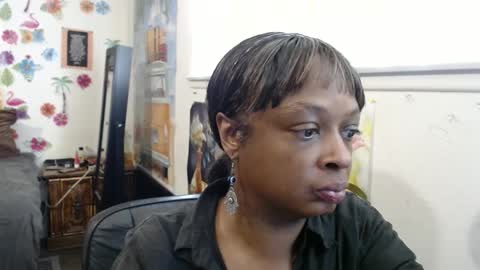 Snapshot of vixenfyre chatting on 01/02/25, 11:06 Vixen Fyre online show from 01/02/25, 11:06