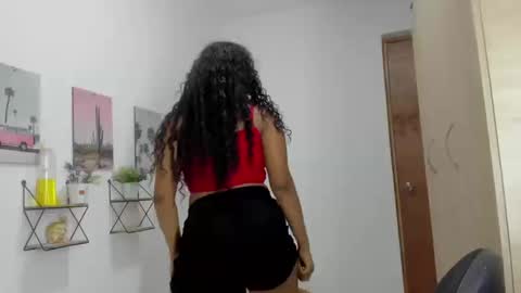 Snapshot of vixenlust17 chatting on 03/14/26, 05:13 vixenlust17 online show from 03/14/26, 05:13
