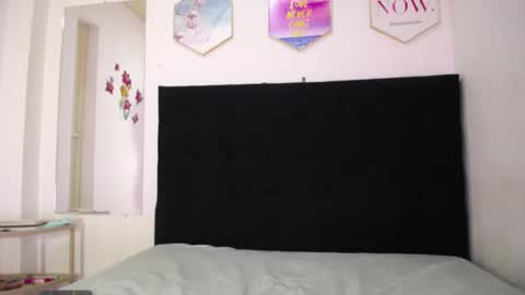 vjulietaper1 online show from 01/15/26, 11:26