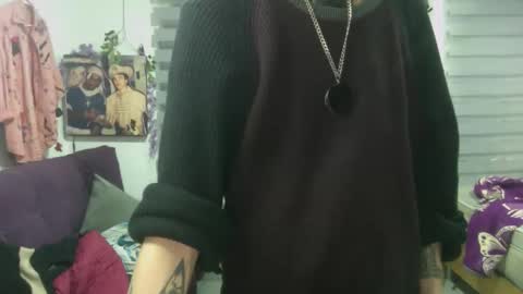 vl21cm online show from 11/16/25, 09:15