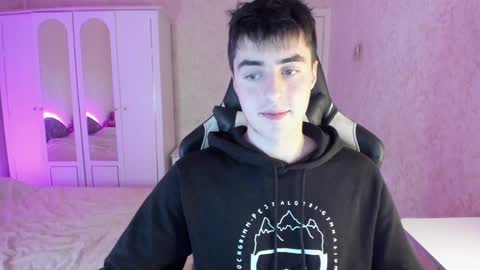 Snapshot of vlad1605 chatting on 12/26/24, 10:41 Martin online show from 12/26/24, 10:41