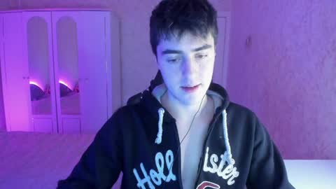 Snapshot of vlad1605 chatting on 01/12/25, 03:03 Martin online show from 01/12/25, 03:03