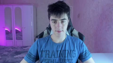 Snapshot of vlad1605 chatting on 01/17/25, 08:11 Martin online show from 01/17/25, 08:11