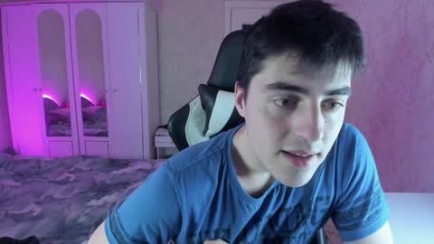 Snapshot of vlad1605 chatting on 01/19/25, 10:17 Martin online show from 01/19/25, 10:17