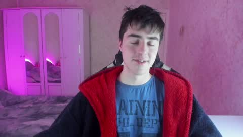 Snapshot of vlad1605 chatting on 01/20/25, 03:28 Martin online show from 01/20/25, 03:28