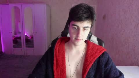 Snapshot of vlad1605 chatting on 02/08/25, 04:14 Martin online show from 02/08/25, 04:14