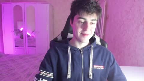 Snapshot of vlad1605 chatting on 02/13/25, 01:50 Martin online show from 02/13/25, 01:50