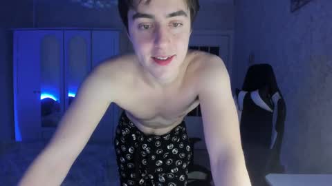 Snapshot of vlad1605 chatting on 02/19/25, 04:22 Martin online show from 02/19/25, 04:22