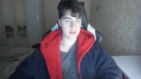 Snapshot of vlad1605 chatting on 09/29/25, 02:44 Martin online show from 09/29/25, 02:44