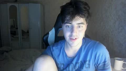 Snapshot of vlad1605 chatting on 10/11/25, 02:15 Martin online show from 10/11/25, 02:15