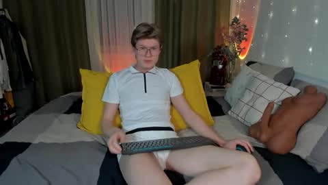 Snapshot of vlad_ggvldd chatting on 02/05/25, 05:09 Vlad Dinovich online show from 02/05/25, 05:09