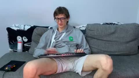 Vlad Dinovich online show from 07/12/26, 07:49