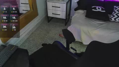 Snapshot of vladhellsing4 chatting on 11/06/25, 02:23 Vlad online show from 11/06/25, 02:23