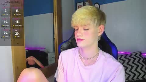 Snapshot of vladhellsing4 chatting on 11/22/25, 03:22 Vlad online show from 11/22/25, 03:22