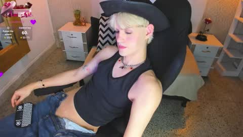 Snapshot of vladhellsing4 chatting on 02/26/26, 03:11 Vlad online show from 02/26/26, 03:11