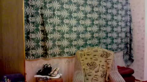 Snapshot of vladiskin chatting on 09/08/25, 08:52 Violetta Elysia online show from 09/08/25, 08:52