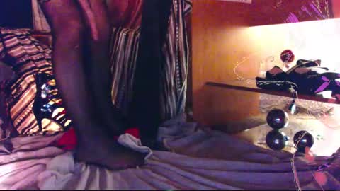 Snapshot of vladiskin chatting on 11/12/25, 12:44 Violetta Elysia online show from 11/12/25, 12:44