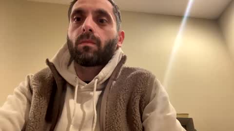 vnast010 online show from 12/18/24, 08:31