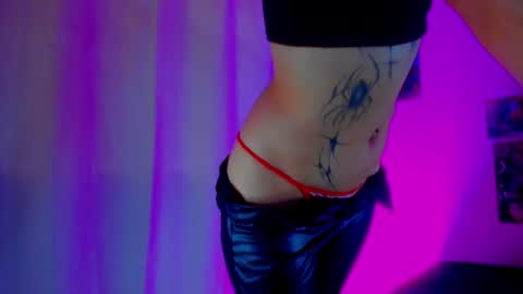 Snapshot of void_smokin chatting on 06/09/26, 08:53 Gabriela online show from 06/09/26, 08:53