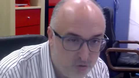 Snapshot of volpi72 chatting on 10/16/25, 05:58 volpi72 online show from 10/16/25, 05:58