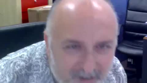 Snapshot of volpi72 chatting on 06/03/26, 05:51 volpi72 online show from 06/03/26, 05:51